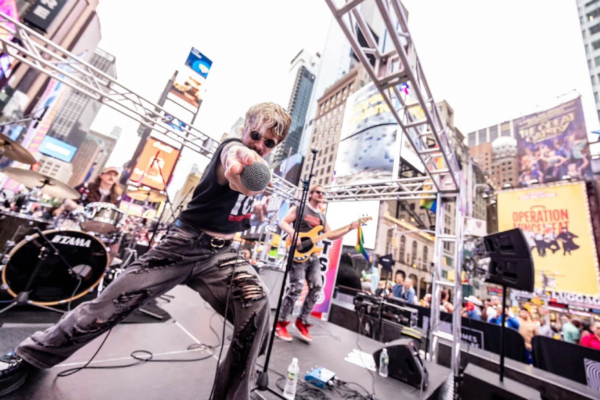 TSQ Live Summer Friday Concerts
